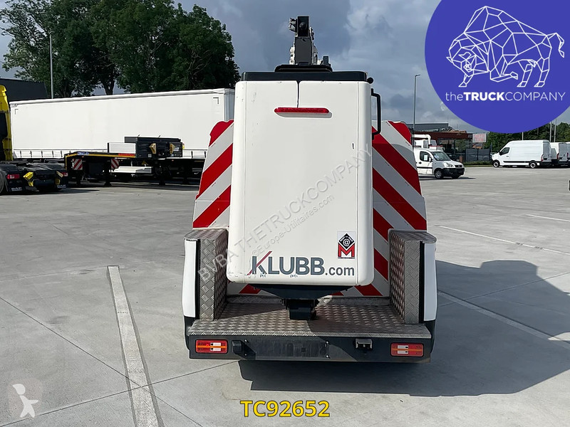 Furgoneta Nissan E-