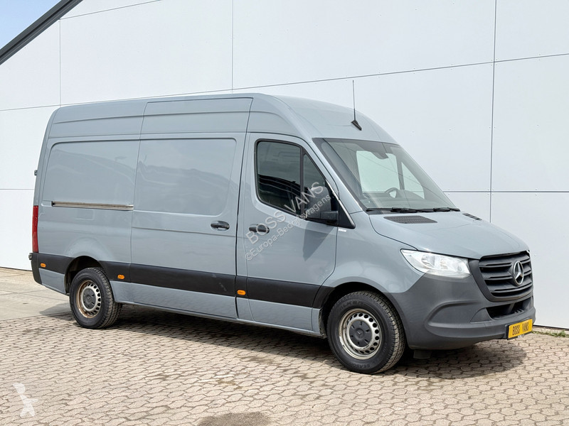 Autoutilitară Mercedes 315 1.9 CDI L2H2 Climate...