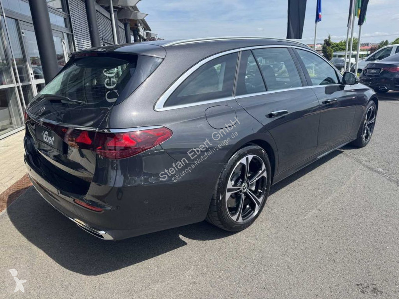 Užitkové vozidlo Mercedes E 300de T...