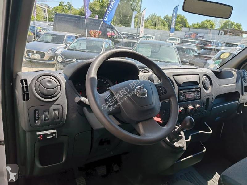 Furgoneta Nissan