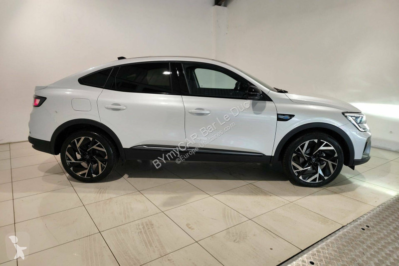 Autoutilitară Renault Arkana E-Tech 145 - 23