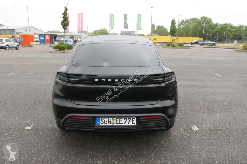 Véhicule utilitaire Porsche Macan 4 Electric -...