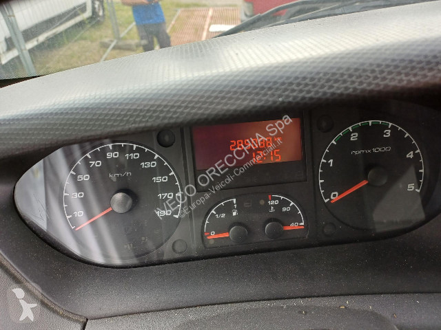 Autoutilitară Iveco DAILY 35C13 - ponte da ripar