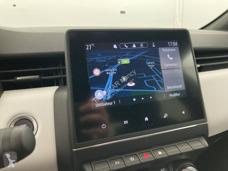 Autoutilitară Renault Clio E-Tech full hybrid 145