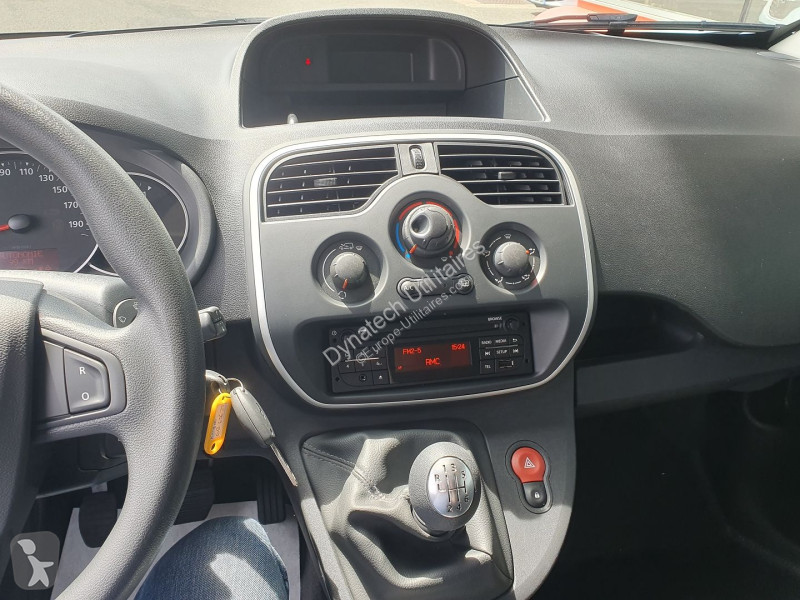 Véhicule utilitaire Renault KANGOO II EXPRESS...