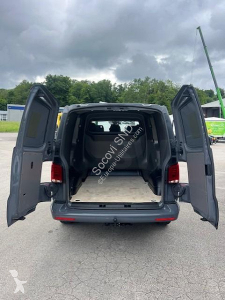 Véhicule utilitaire Volkswagen 2.0 L