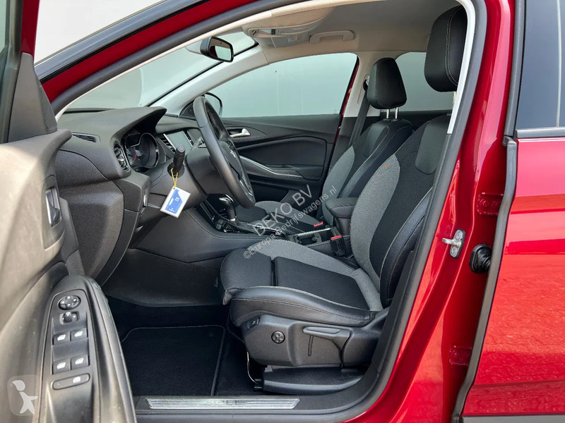 Autoutilitară Opel 1.2 Turbo Business Executive...