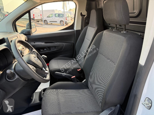Autoutilitară Opel COMBO L2 130