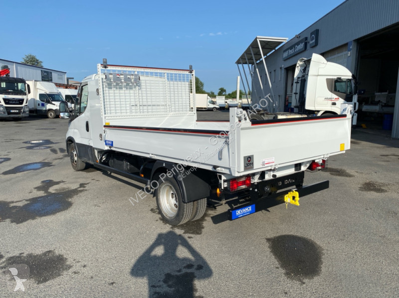عربة نفعية Iveco 35C16 Empattement 4100