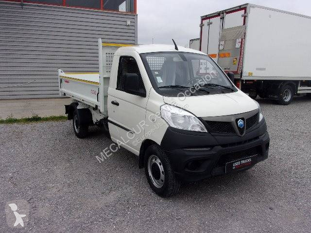 Véhicule utilitaire Piaggio