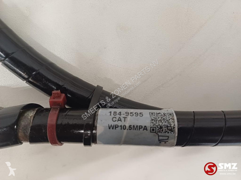 Autoutilitară Caterpillar Hose Caterpillar