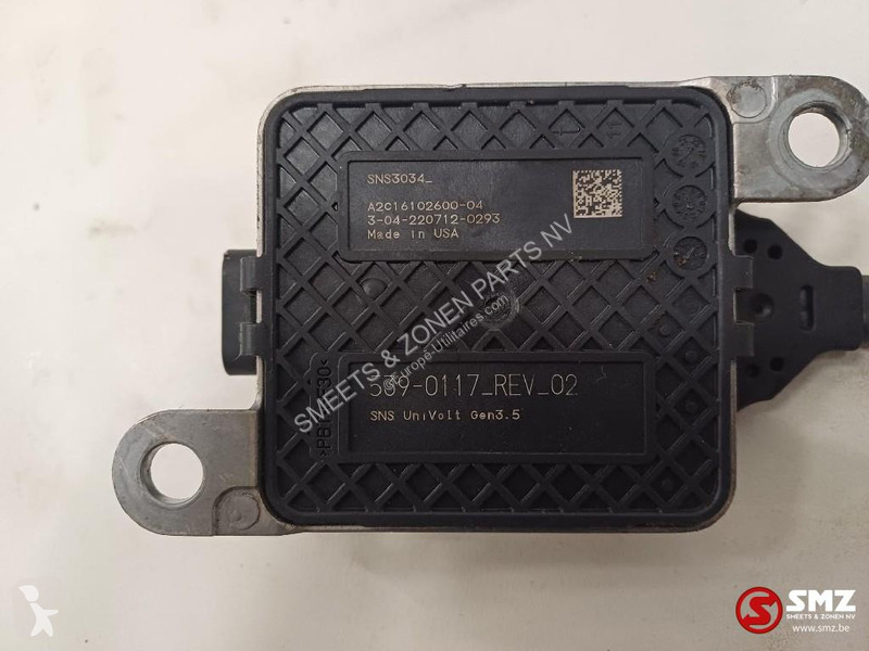 Véhicule utilitaire Caterpillar Nox sensor...
