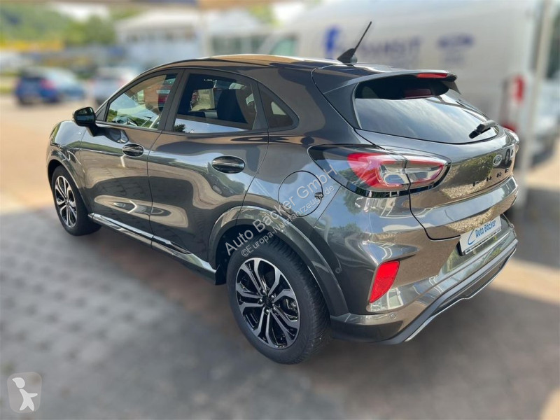 Véhicule utilitaire Ford ST-Line Aut....