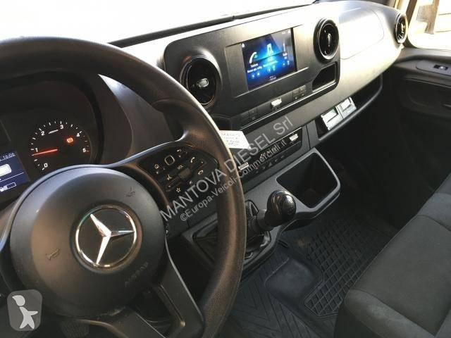 Furgoneta Mercedes