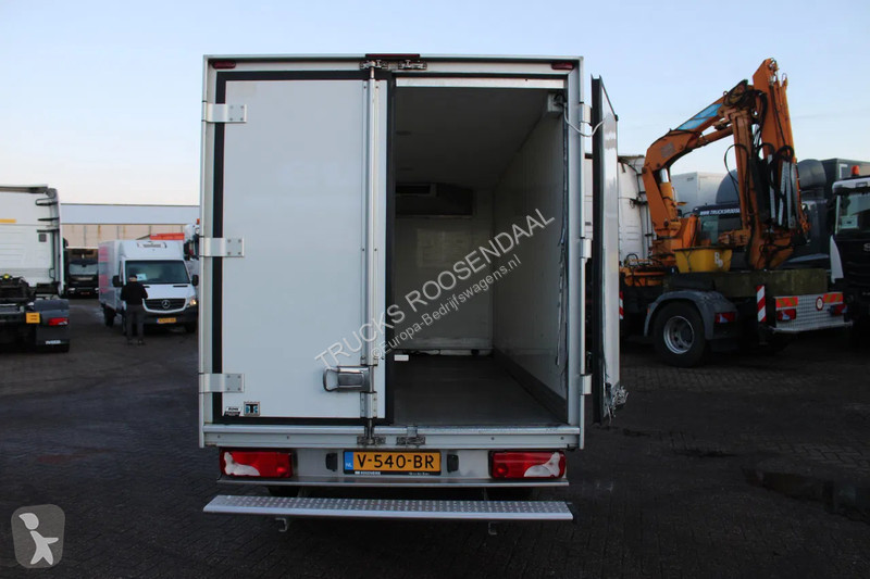 Bedrijfswagen Mercedes 316 + THERMO KING