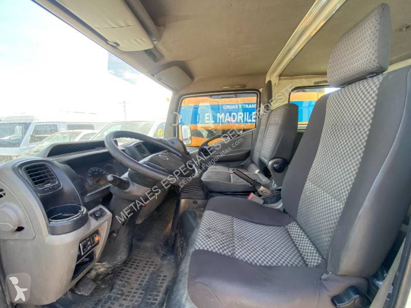 Furgoneta Nissan