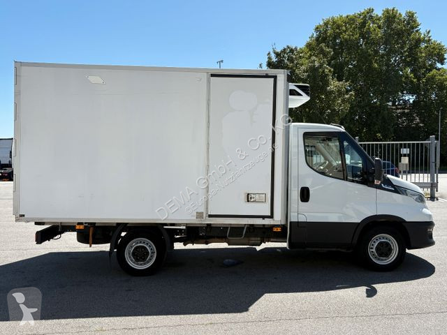 Véhicule utilitaire Iveco...