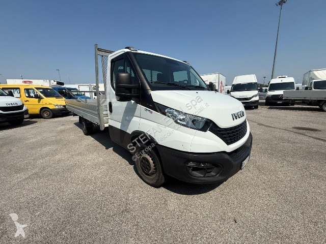Autoutilitară Iveco Daily 35S16H 3.0 3750 cassone