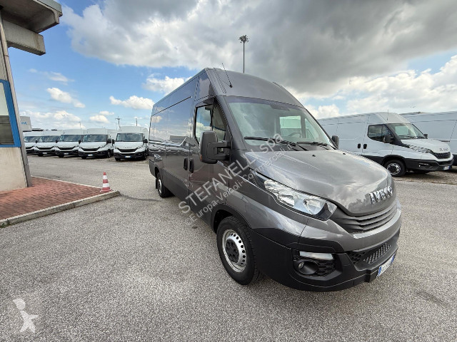 Furgoneta Iveco DAILY 35S18 V