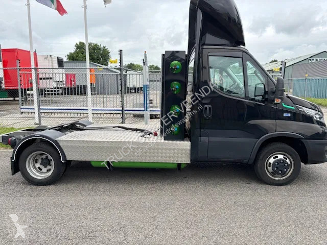 Véhicule utilitaire Iveco BE trekker 3.0 v.v....