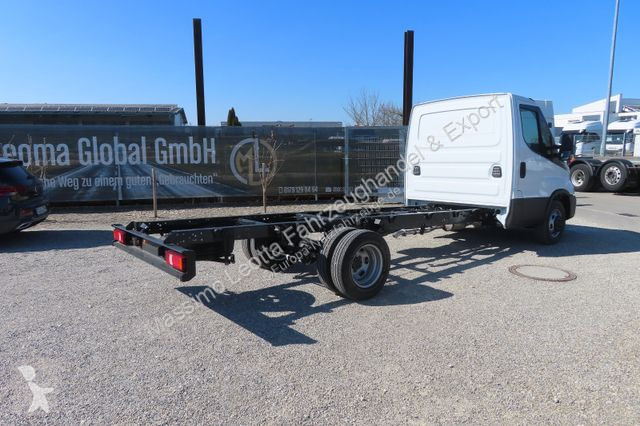 Véhicule utilitaire Iveco 35C16 3,0  Mod 2024 ....