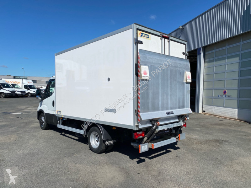 Nyttofordon Iveco 35C16 Empattement 3750