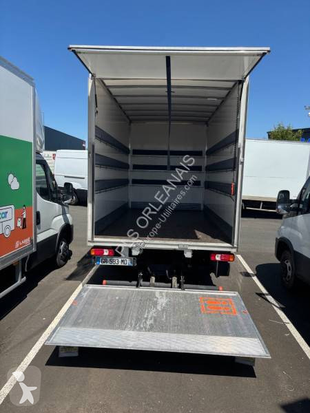 Véhicule utilitaire Iveco