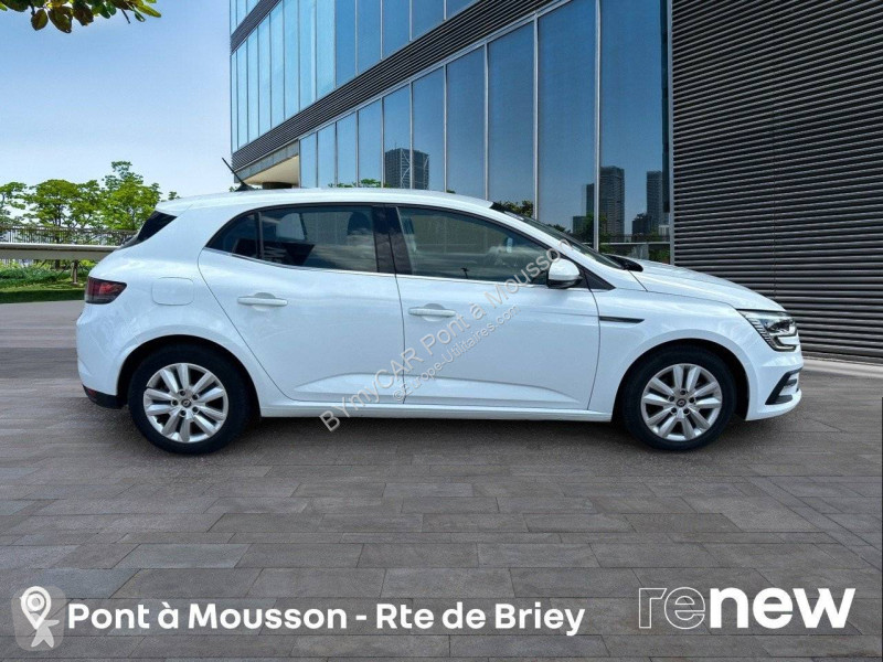 Autoutilitară Renault Mégane IV Berline Blue...