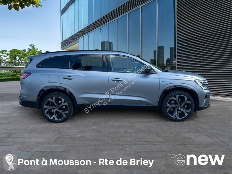 عربة نفعية Renault Espace E-Tech hybrid 200