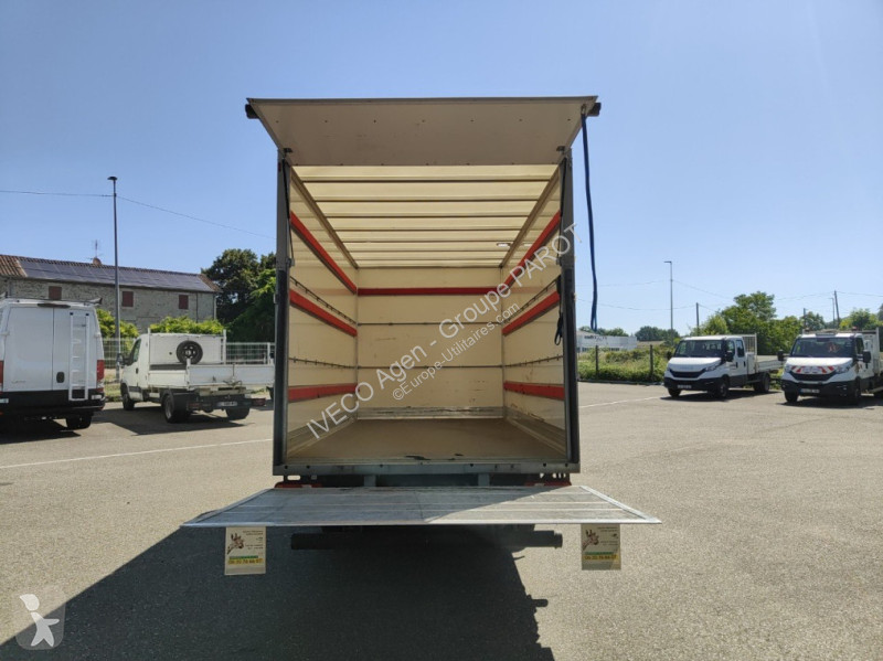 Veicolo commerciale Iveco 35C16H3.0 empattement...