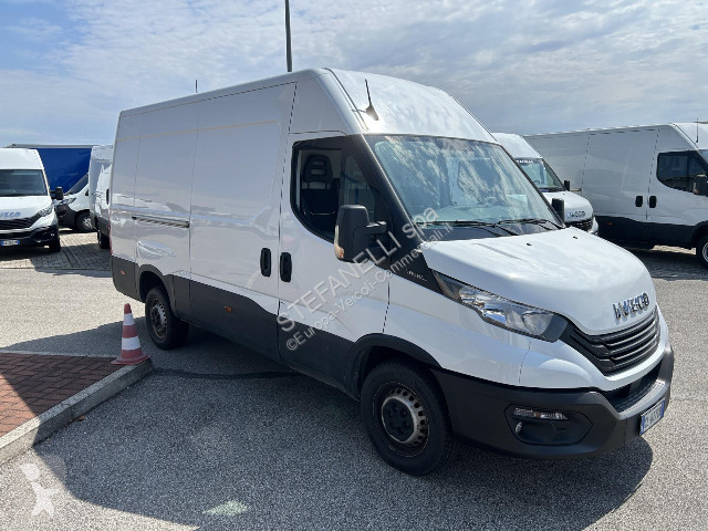 Veicolo commerciale Iveco DAILY 35S14 V