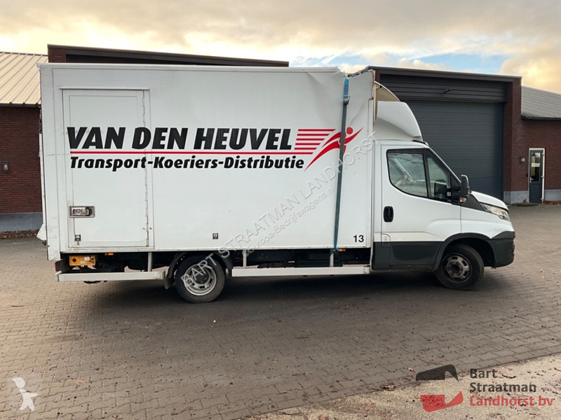 Bedrijfswagen Iveco Euro 6 box truck with...