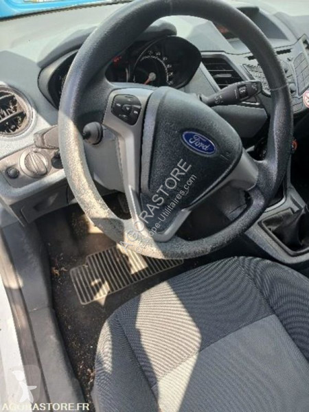 Autoutilitară Ford FIESTA