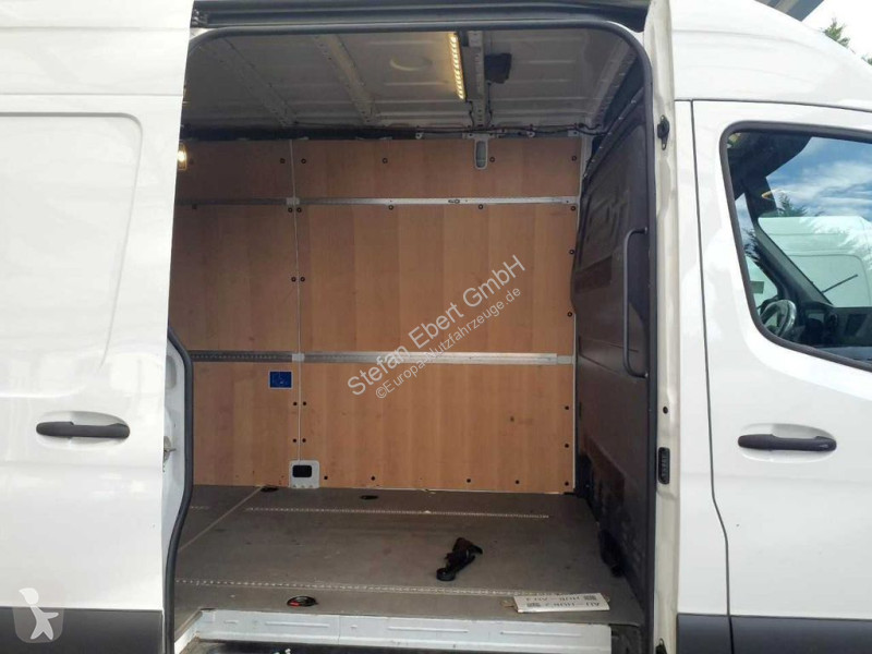 Véhicule utilitaire Mercedes 315 CDI 4325 Klima...