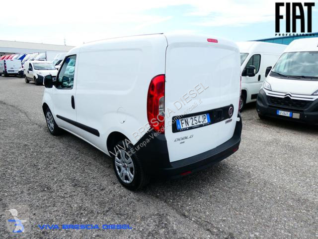 Veículo utilitário Fiat DOBLO