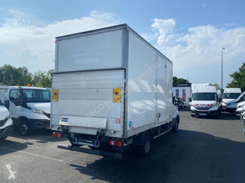 Furgoneta Iveco 35C16H3.0 empattement 4100