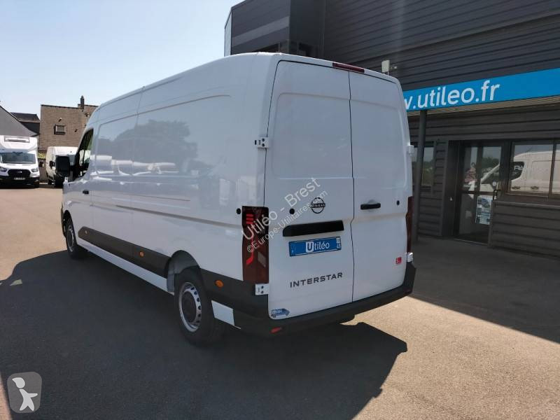 Véhicule utilitaire Nissan