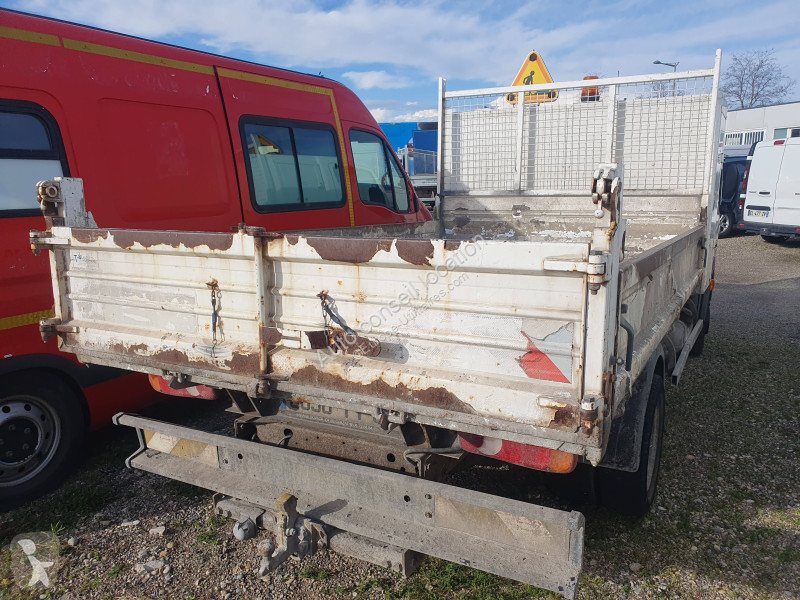 Véhicule utilitaire Nissan BENNE + COFFRE 2.5...