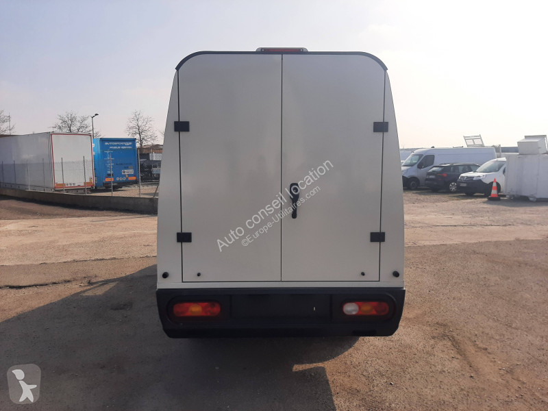 Véhicule utilitaire  Piaggio NP6 L2 SR GPL...