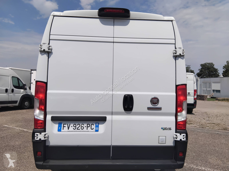 Véhicule utilitaire Fiat L3 H2 3.0 L ESSENCE / GNV