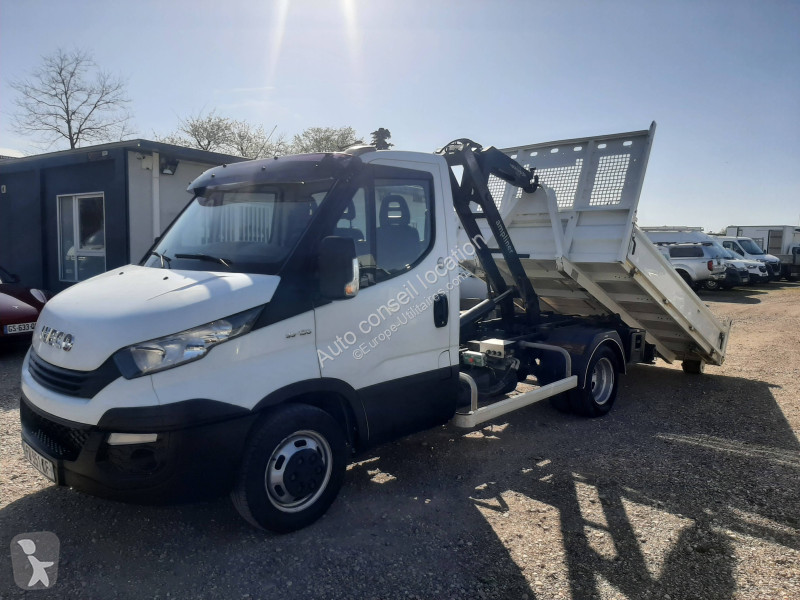 Furgoneta Iveco 35C15 BRAS POLYBENNE