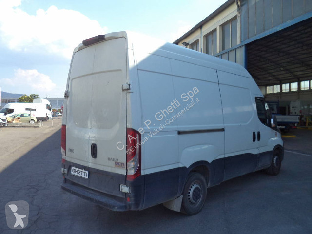 Veicolo commerciale Iveco 35S15/2.3 V