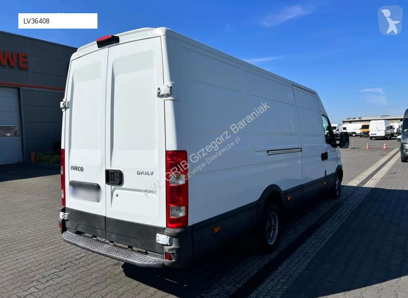 Autoutilitară Iveco 35C13 Blaszak L4H3 Long...