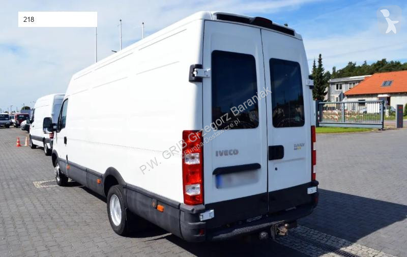 Furgoneta Iveco 35C15 Furgon L4H3 Brygadówka...