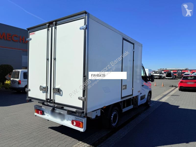 عربة نفعية Renault 145 DCI