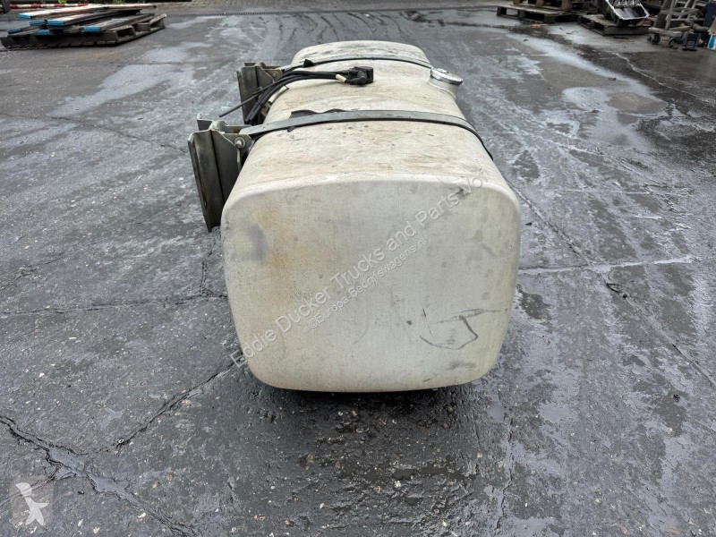 Véhicule utilitaire DAF 1681826 BRANDSTOFTANK...