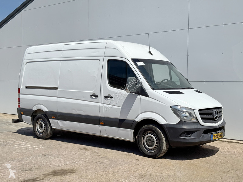 Veículo utilitário Mercedes 211 2.2 CDI...