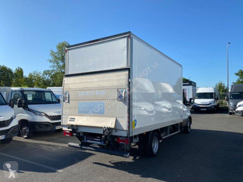 Véhicule utilitaire Iveco 35C16 Empattement 4100