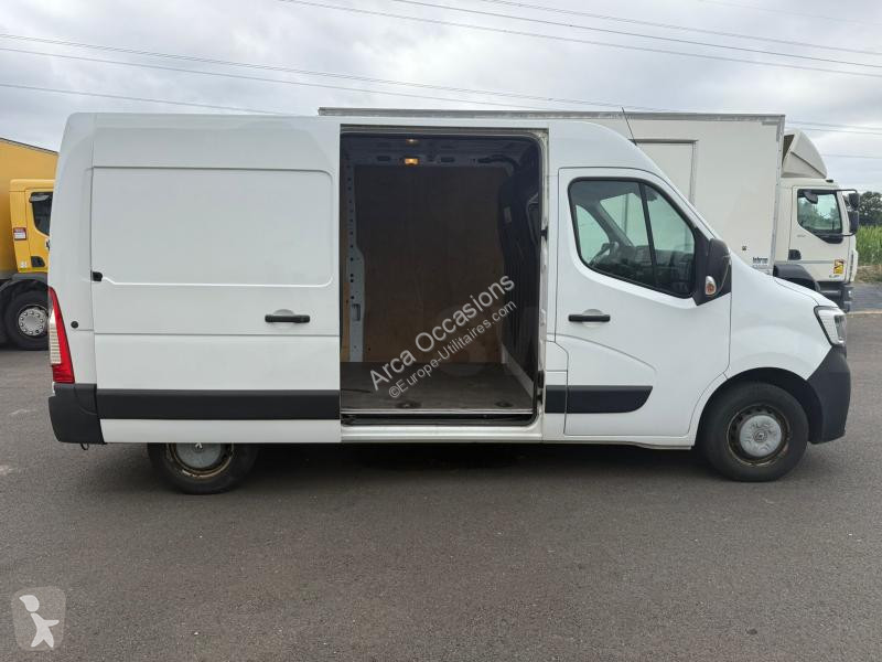 Véhicule utilitaire Renault FOURGON FGN TRAC...