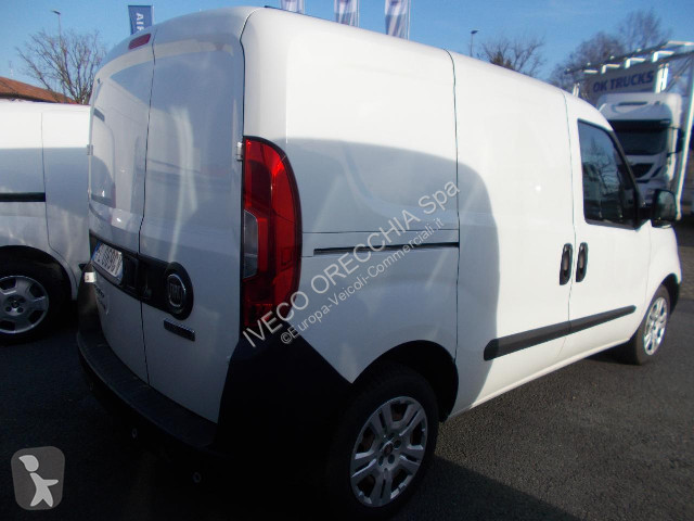 Autoutilitară Fiat DOBLO